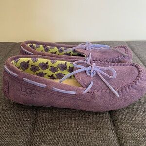 Ugg Australia Girls Sz 1 Purple Leather Lined Mocassin Slippers
